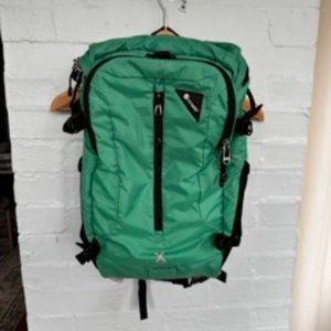 Pacsafe Venturesafe X22 Anti-Theft Adventure Backpack, Deep Mint